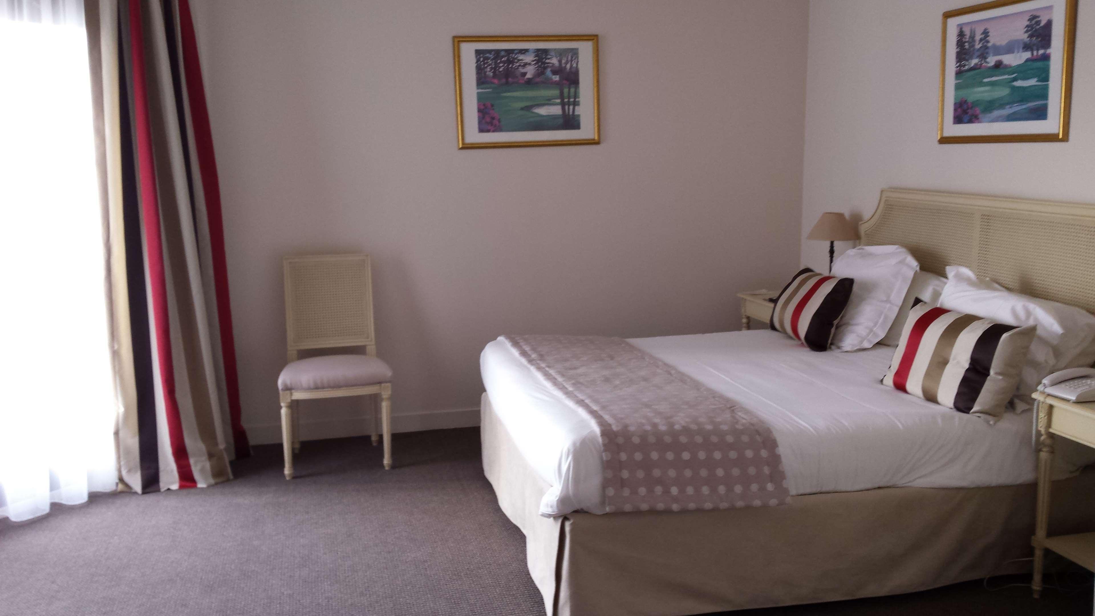 Best Western Plus Hostellerie Du Vallon Trouville-sur-Mer Exterior foto