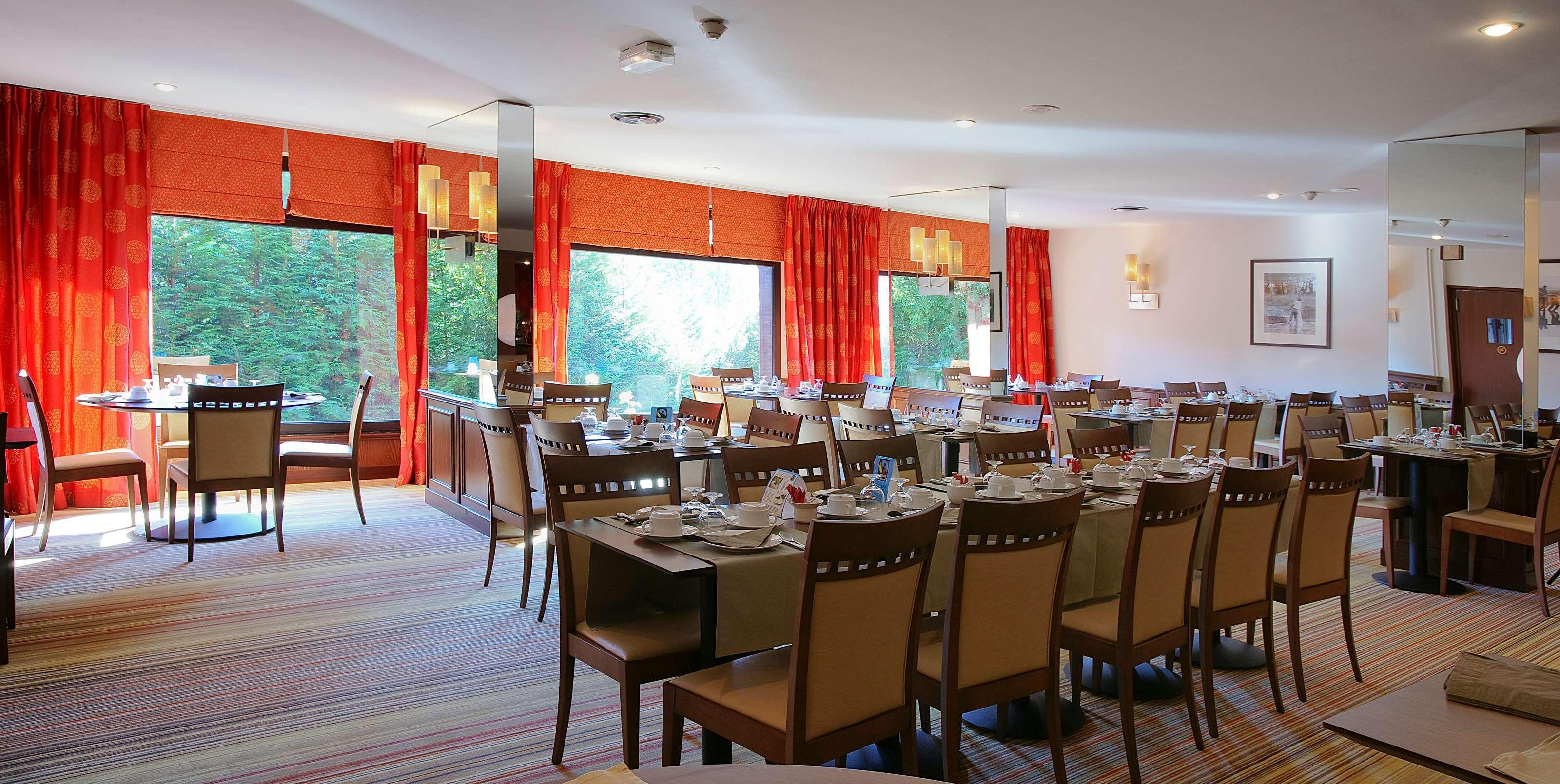 Best Western Plus Hostellerie Du Vallon Trouville-sur-Mer Restaurant foto