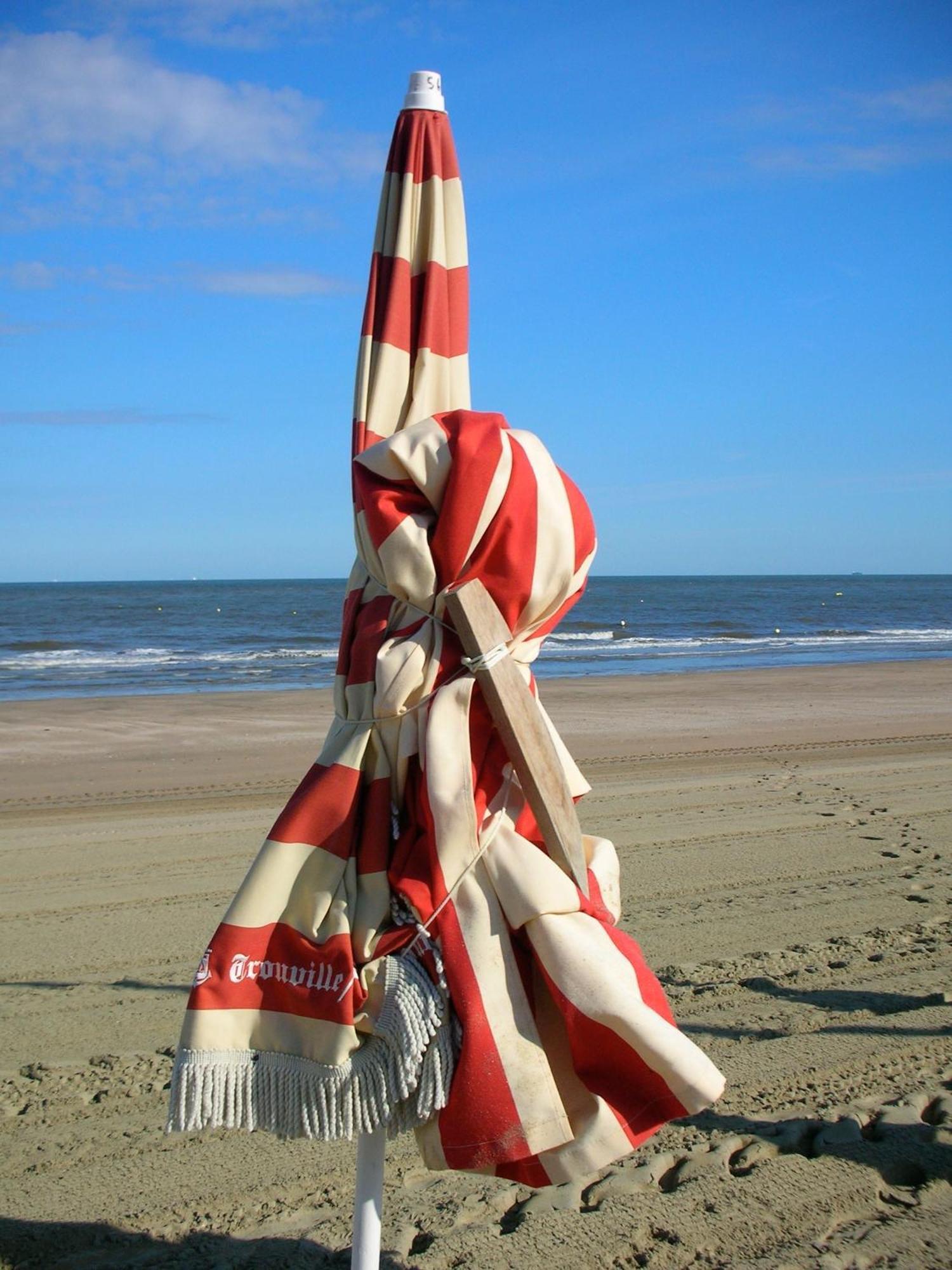 Best Western Plus Hostellerie Du Vallon Trouville-sur-Mer Exterior foto