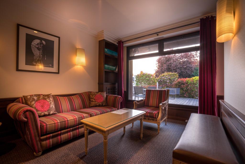 Best Western Plus Hostellerie Du Vallon Trouville-sur-Mer Exterior foto